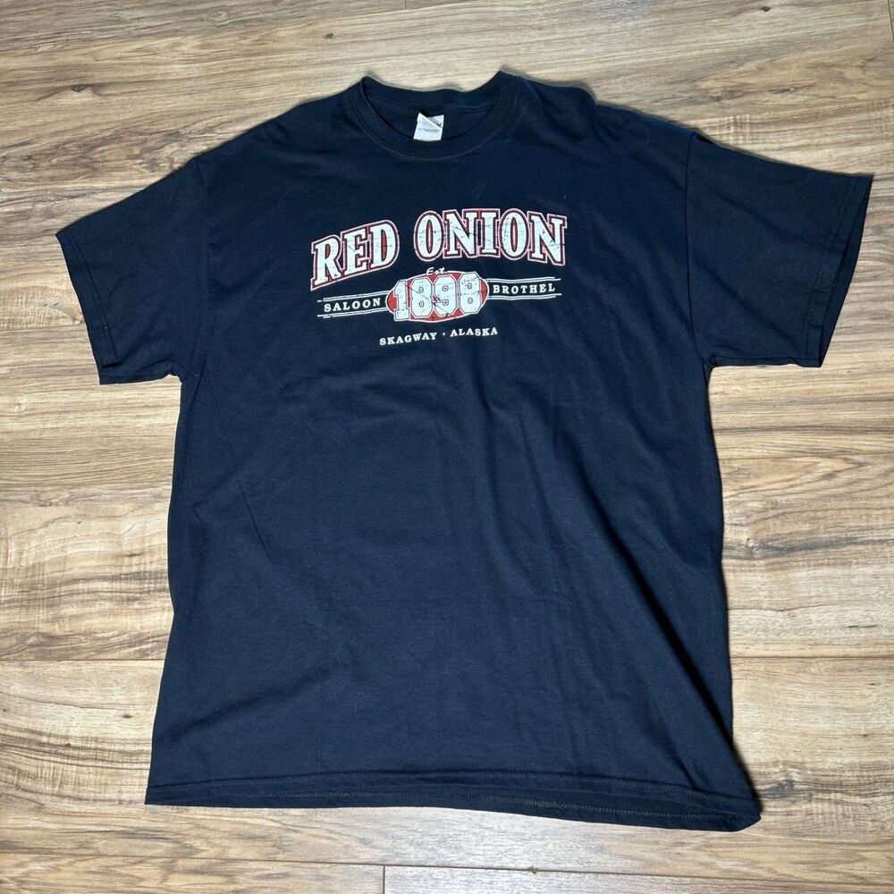 RED Onion Saloon Skagway Alaska Navy Blue T Shirt Gildan Size XL NWOT